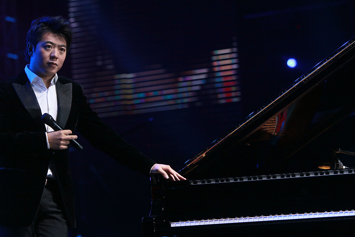 中国著名钢琴家潘林子：从郑州走向国际舞台