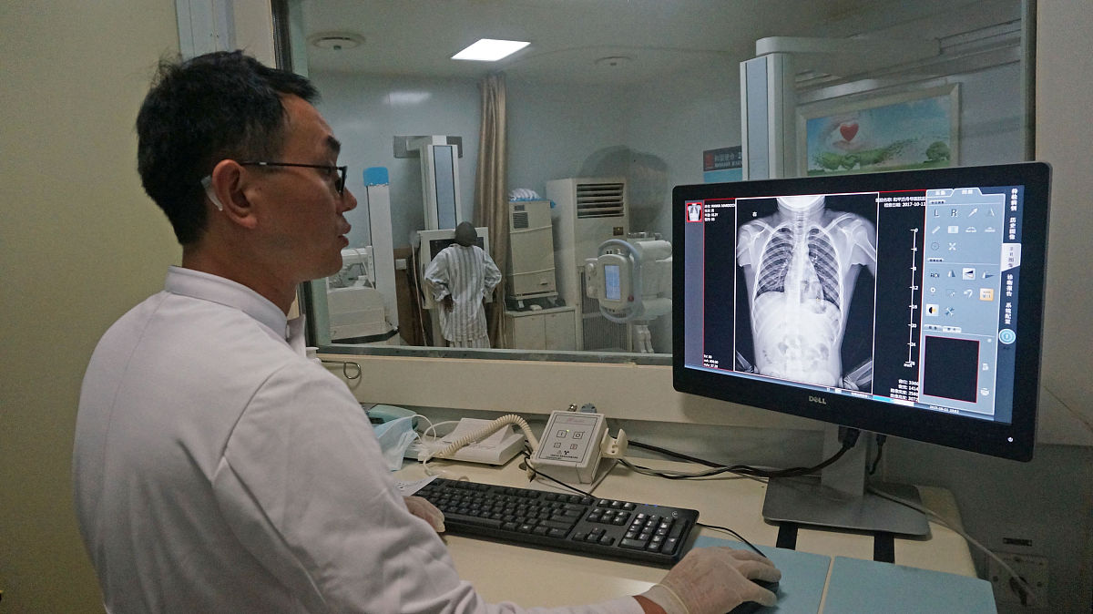 乳腺钼靶检查：原理、用途及注意事项