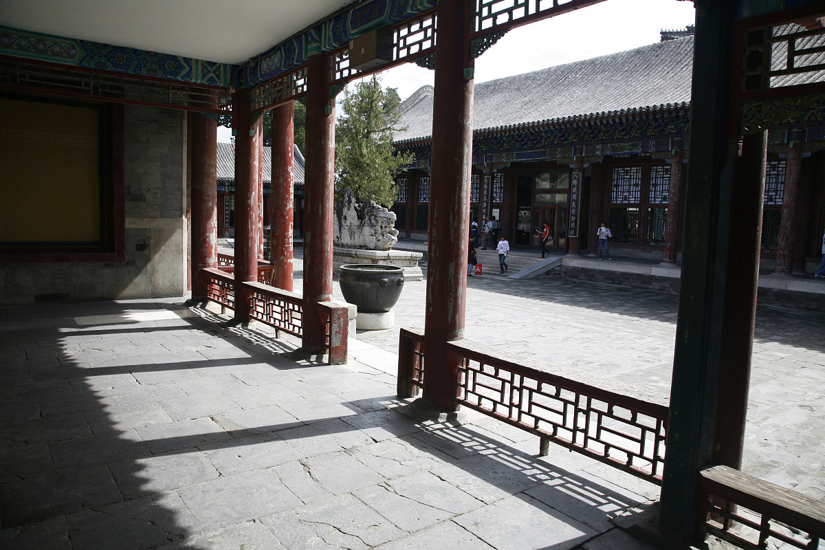 2007年9月28日,北京,颐和园,德和园内的戏楼建筑,德和园是皇家听戏之