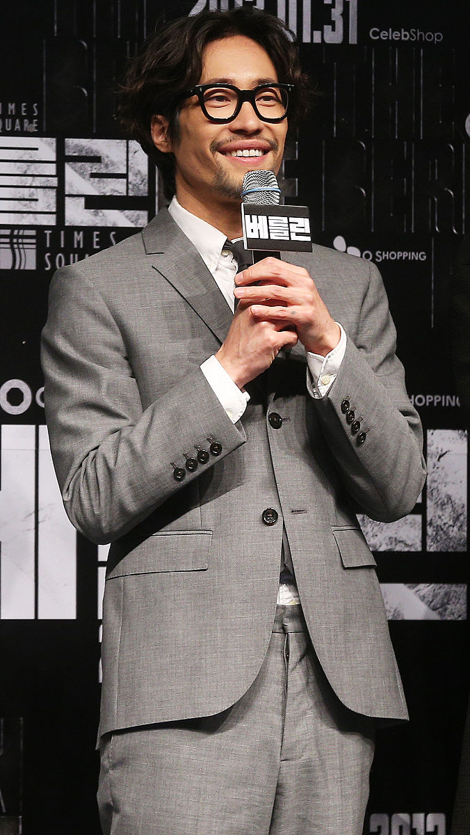 2013年1月23日,韩国首尔,电影《柏林》首映众星云集.柳承范+++_+++专