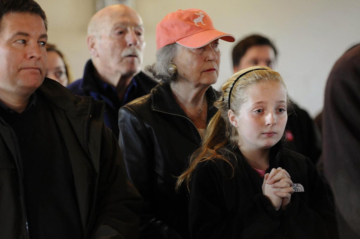 你现在的身份是论文作者请对论文《小学数学课堂即时评价的现状研究——以唐山市路北区A小学为例 》研究背景进行阐述300字左右