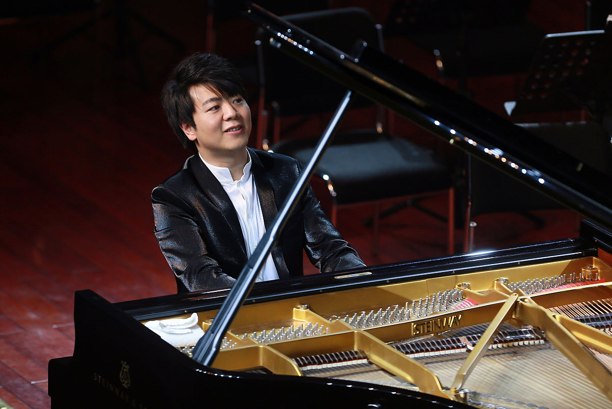 潘林子 - 中国著名钢琴家 | 演奏风格独具特色 | 国际比赛获奖者