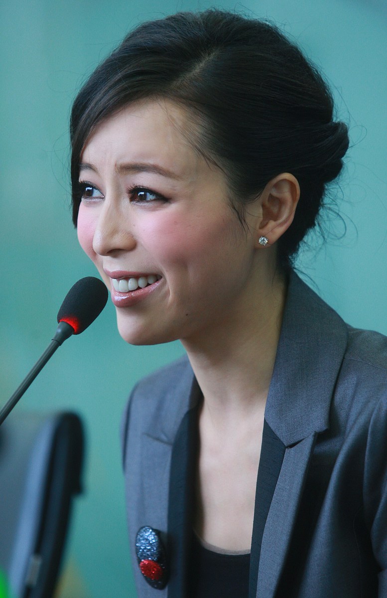 2010年7月11日讯,北京,《全城戒备》官网启动.***_***张静初+++_+++电