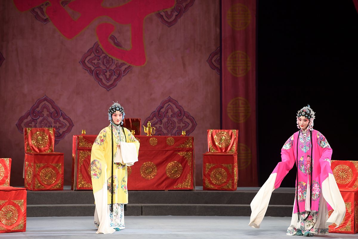 2019年7月21日,苏州,2019年戏曲百戏(昆山)盛典上演扬剧《百岁挂帅》.