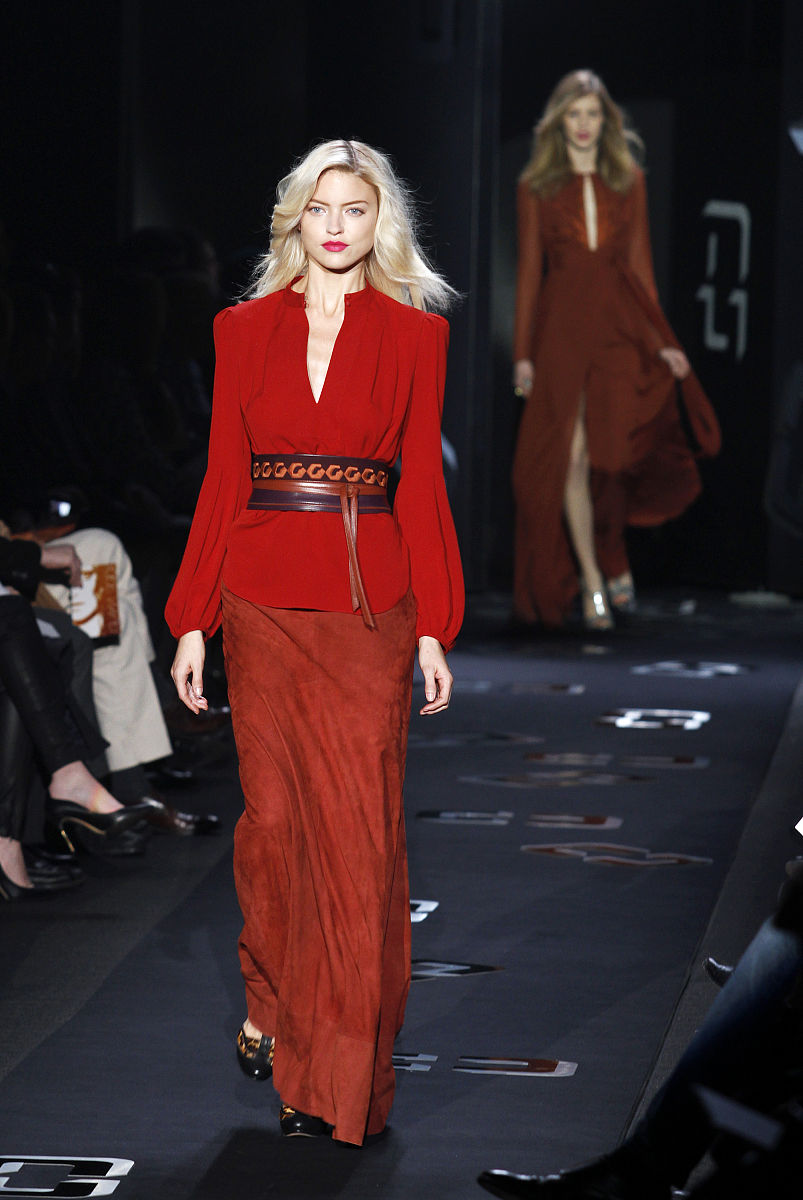 腰封推荐词：束腰纤腰，美丽动人