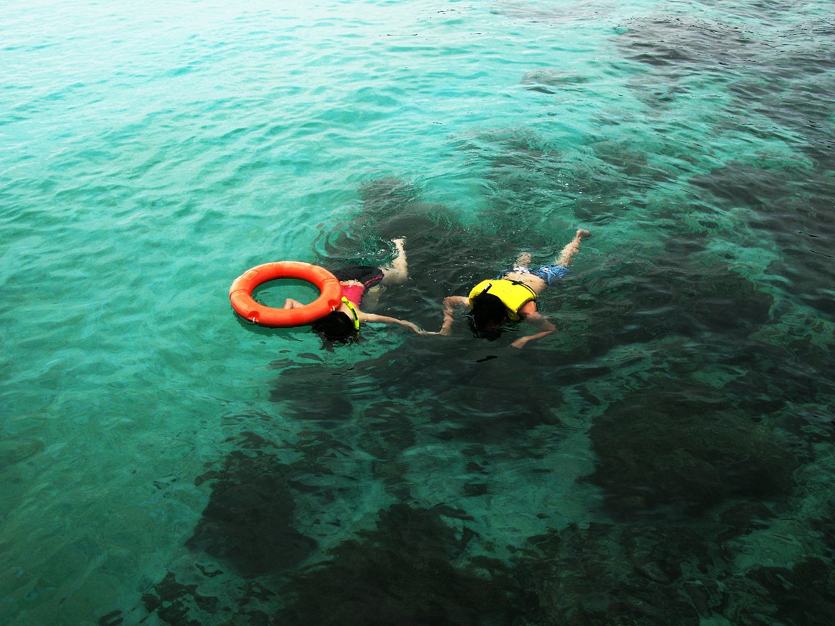 夏日旅游主题的长篇现代诗