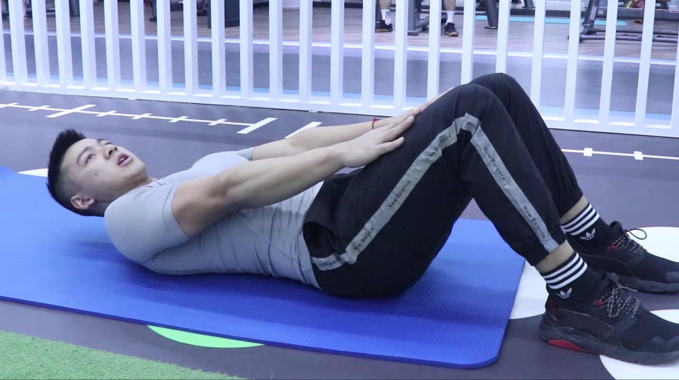 每天5分钟腹部训练,练出人鱼线和马甲线,来挑战一下吧