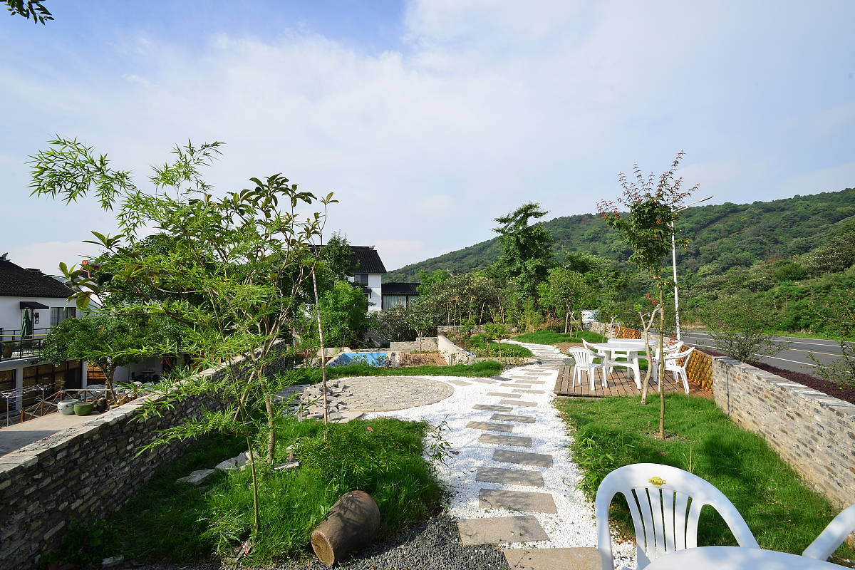 温州永嘉枫林镇和美乡村建设：21.5平方米庭院设计方案探索