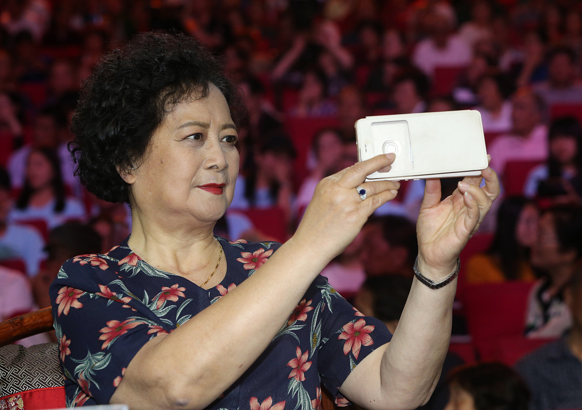 '有心可通孔韩之道'打一当代谜人 - 谜底揭晓