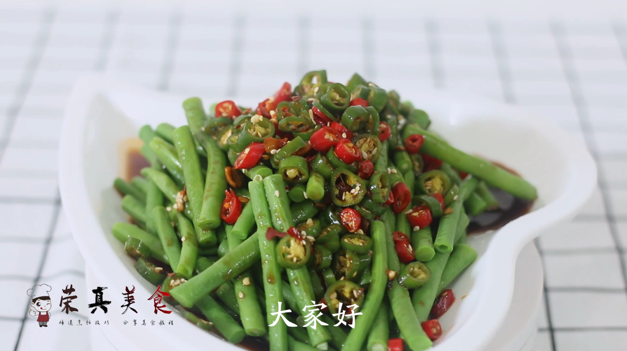 凉拌长豆角的新做法,清脆爽口吃不够,适合天热没有食欲的朋友!