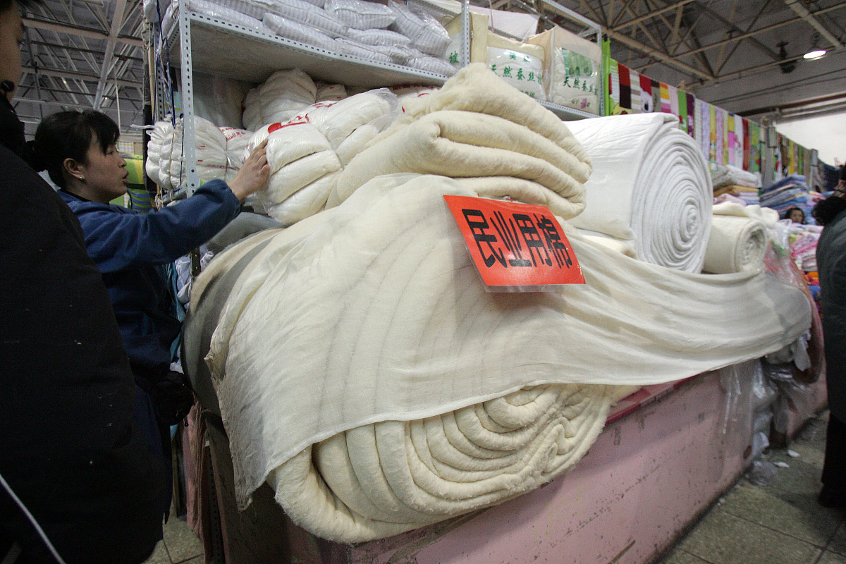 对新疆长绒棉纺织产品在国际市场上的表现进行评价