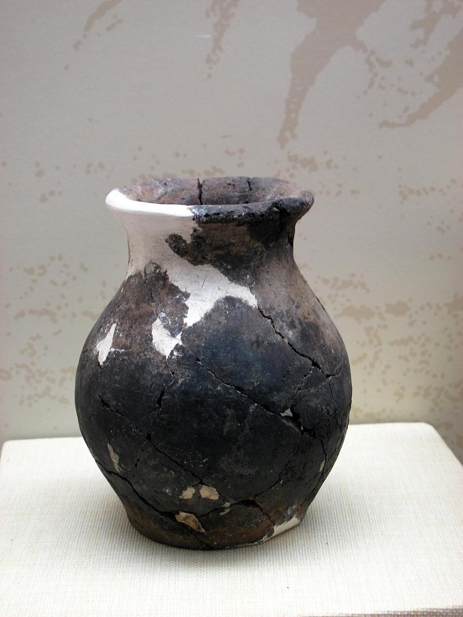 ***_***2013年09月04日 ,内蒙古满洲里市,扎赉诺尔博物馆,陶罐,汉代,