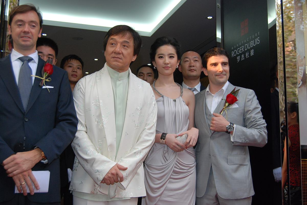 霍启刚郭晶晶相遇背后的秘密：10年后揭秘霍英东精心安排的爱情