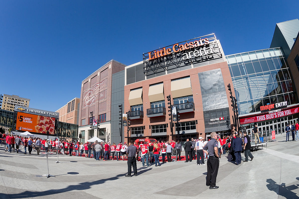 detroit, mi - october 05: fans gather in the chevrolet plaza pri