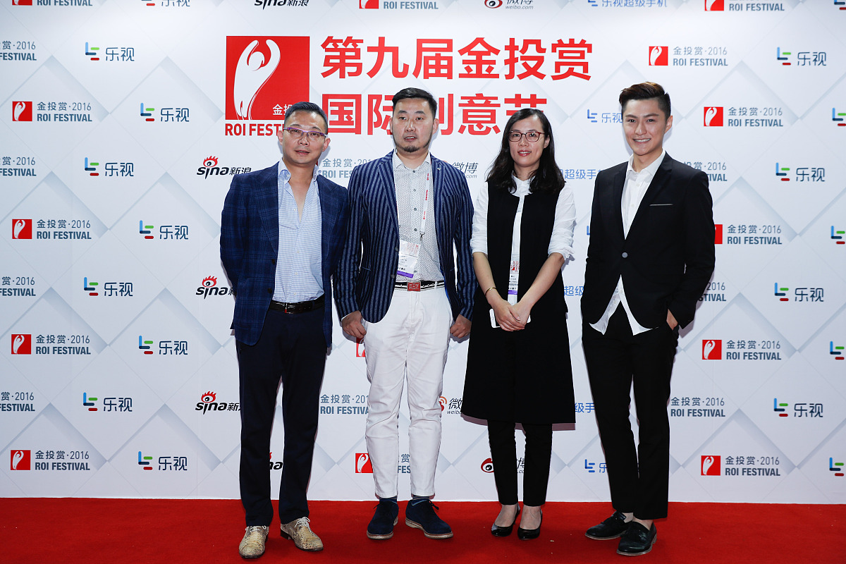 天弘基金永利债券成立15周年想在这个时点对永利的基金经理姜晓丽做一个专访并写一篇采访稿发在天弘基金内刊上激发天弘员工的学习热情和进取心。请帮我写一段温情的开头纪念永利成立15周年致敬这位明星基金经理然后引出后文的采访内容