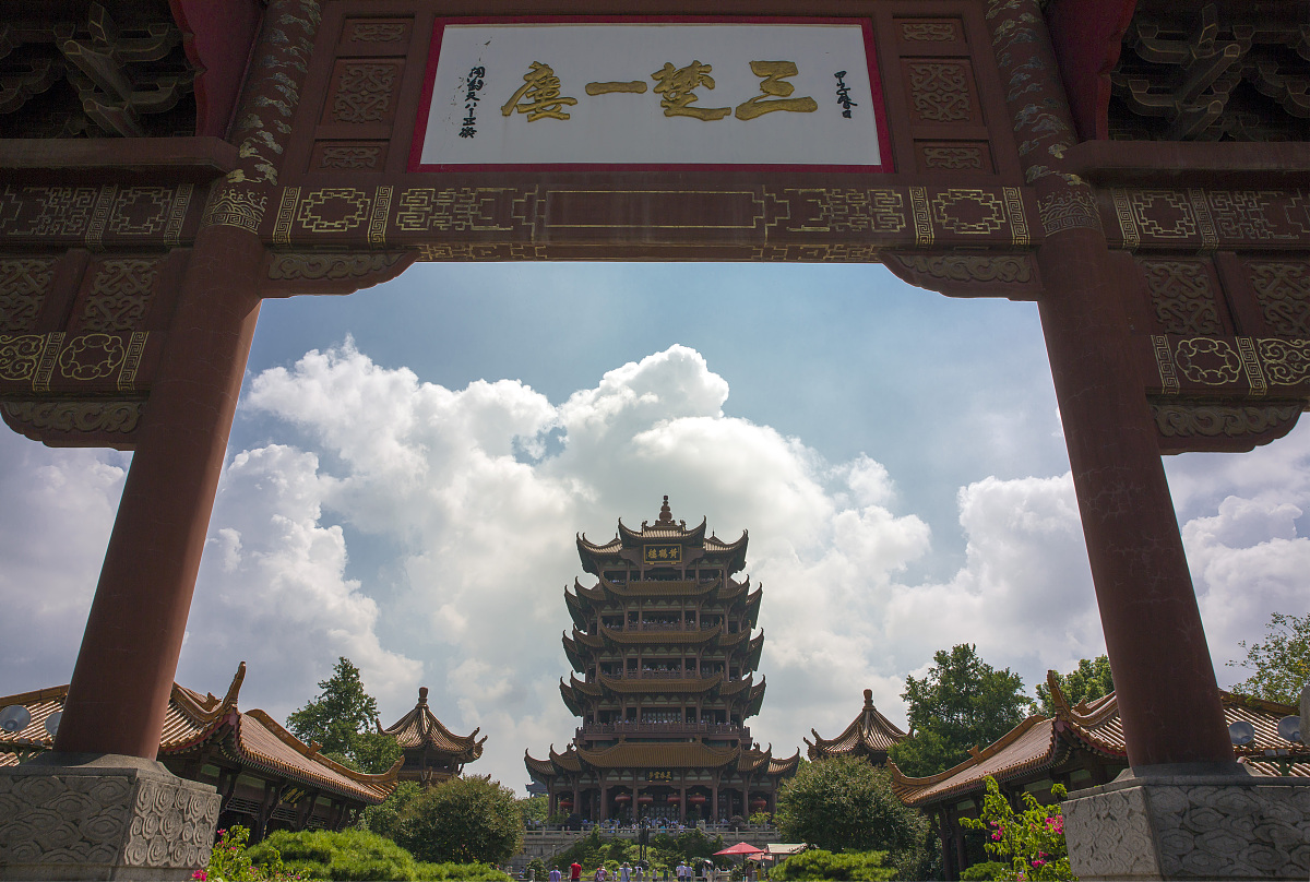 滕王阁：千年历史的文化宝库
