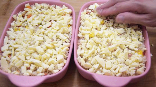 以后剩饭别丢,用来做香喷喷的芝士焗饭,芝香浓郁,来一口超满足