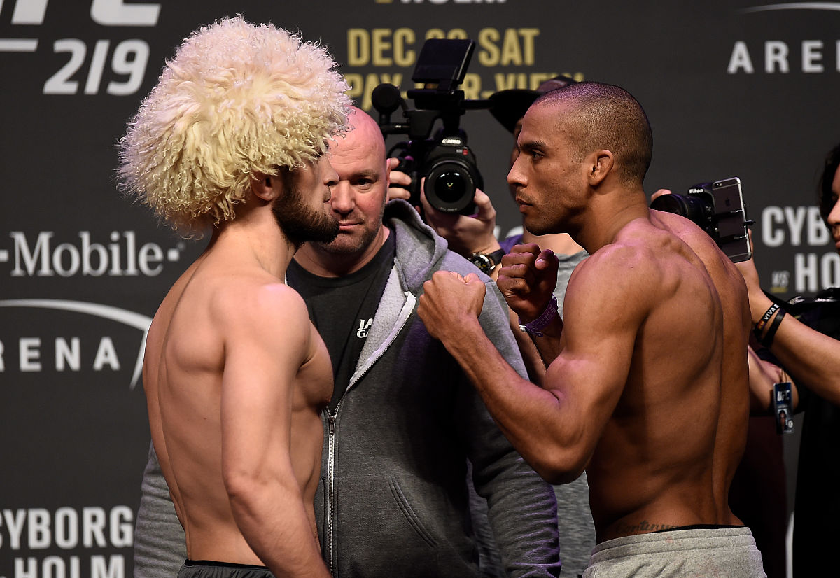 托尼·弗格森：UFC传奇格斗家，轻量级之王