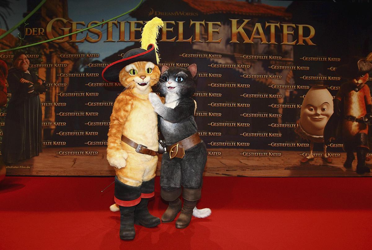 Python爬取豆瓣电影《穿靴子的猫2》影评数据代码示例