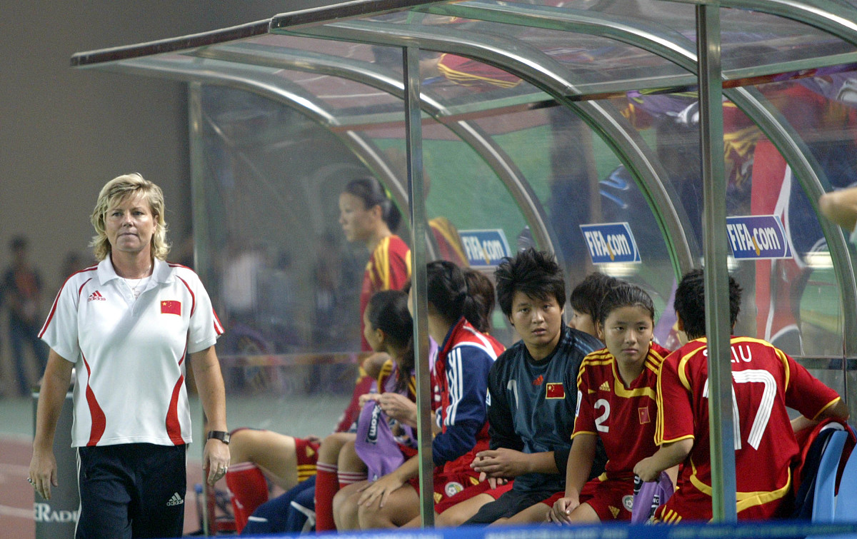 2007年9月15日,中国湖北武汉,2007女足世界杯d组小组赛,中国对阵巴西.