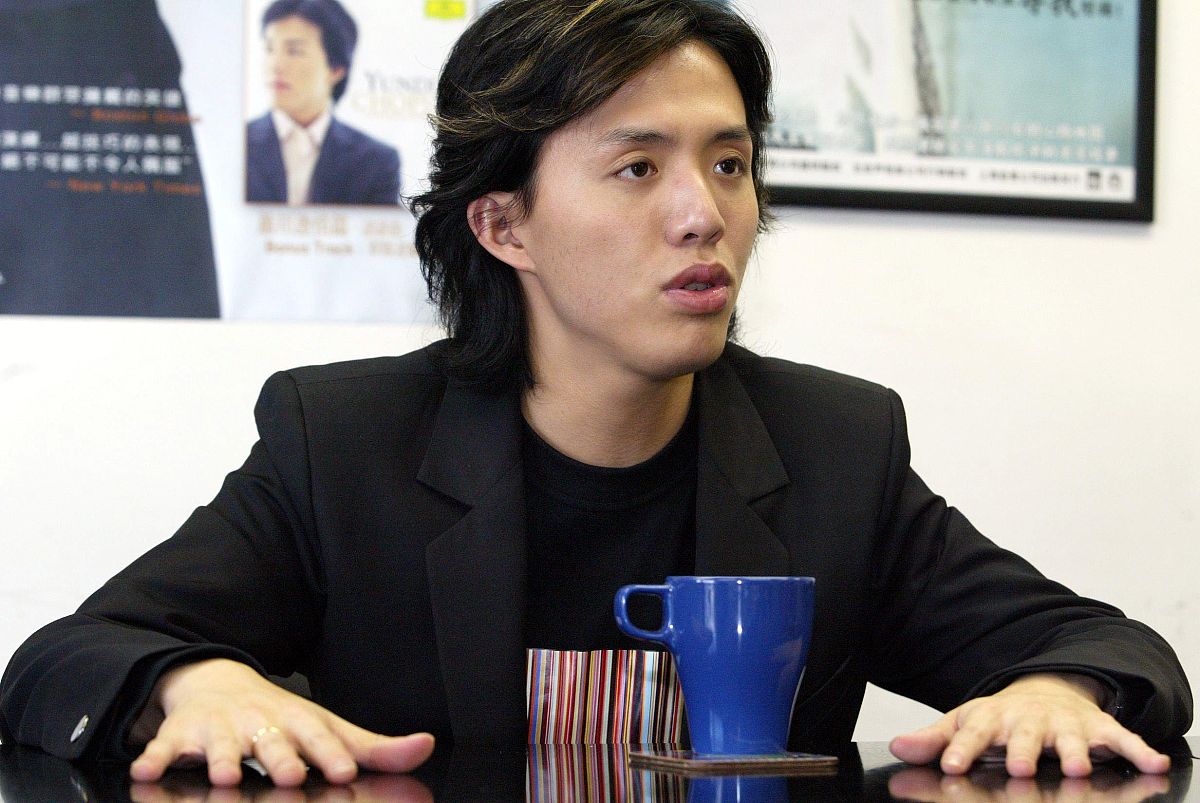 2004年12月20日,北京,钢琴神童李云迪第三张个人专辑《李云迪-肖邦诙
