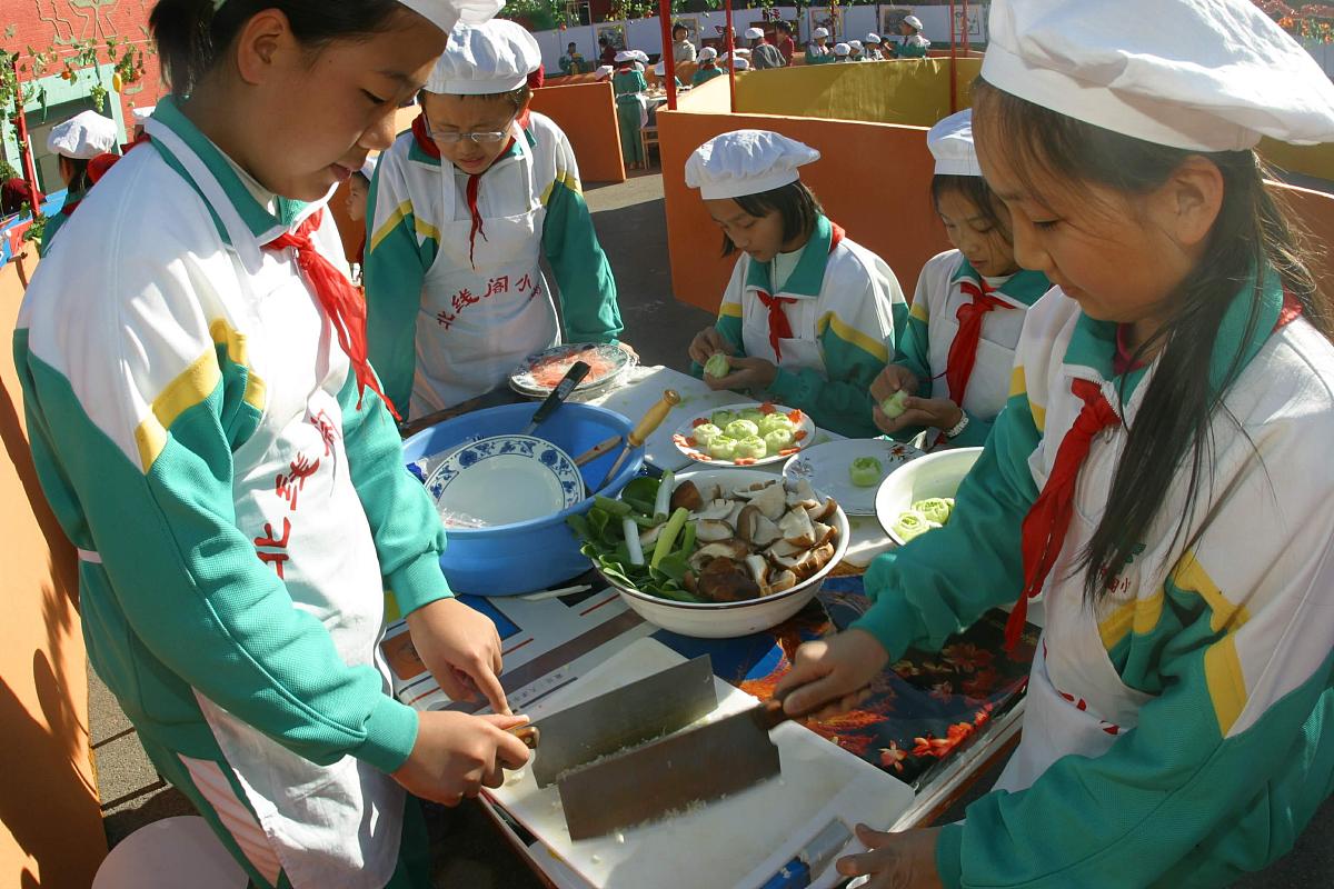 课程论文以劳动教育与实践感悟体会为主题目自拟不少于2500