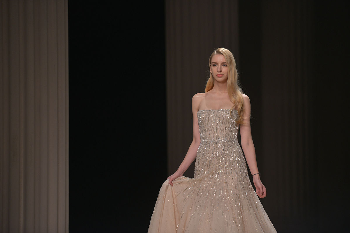 朝霞不出门：寓言故事告诉我们勤奋的重要性