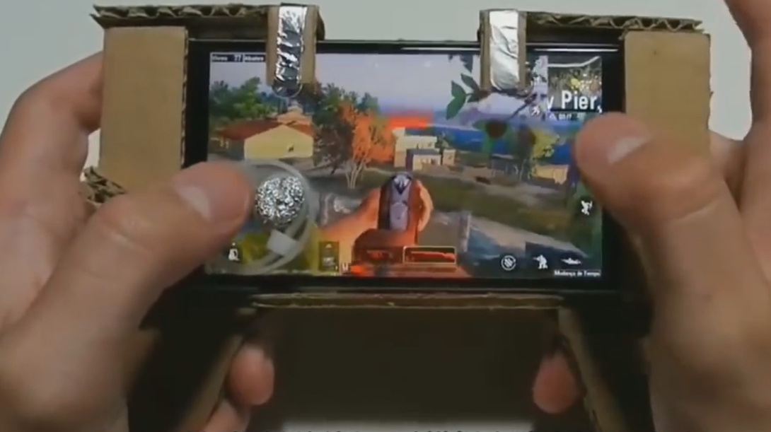 硬纸板还能DIY吃鸡神器?国外小伙这也太强了,看完我服气了