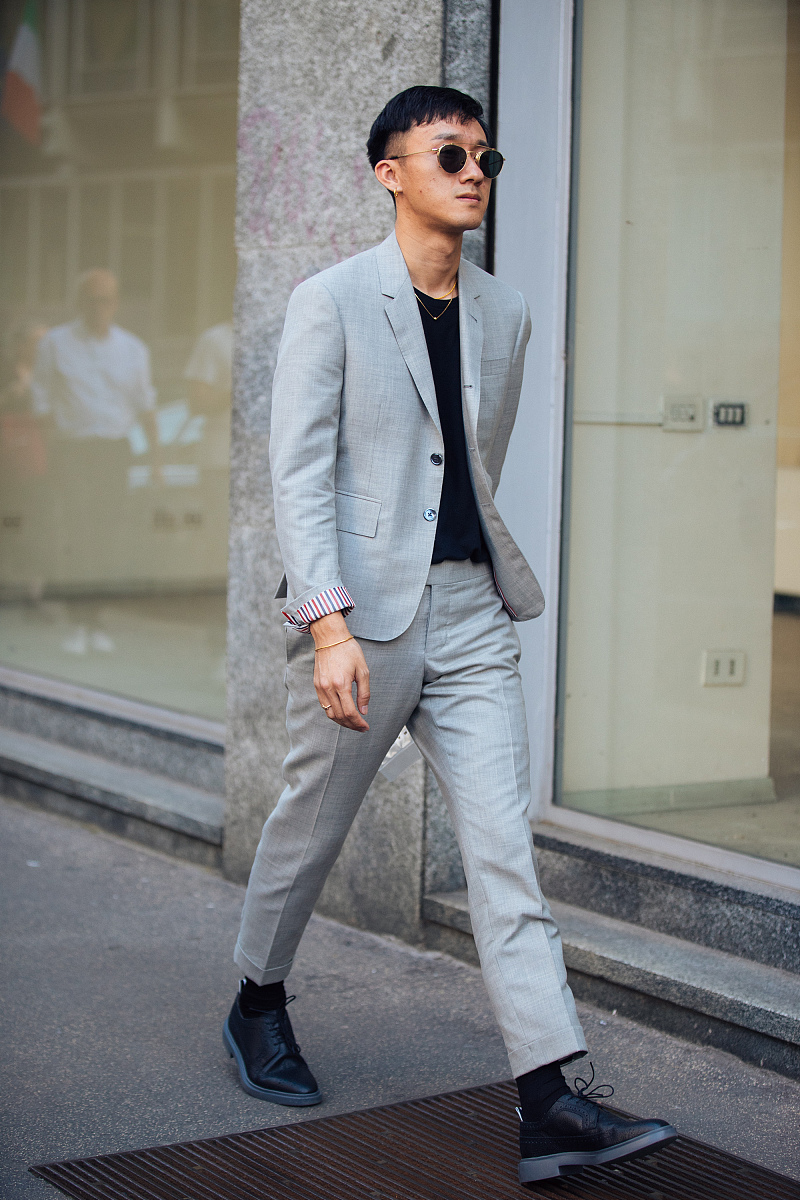 男生怎样穿会显得比较高？