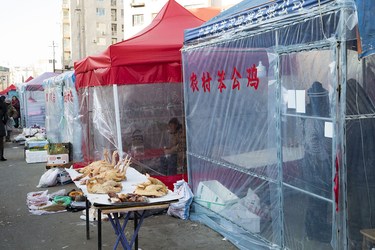 以冬天防冻为卖点告诉我一些关于摆摊帐篷的营销文案