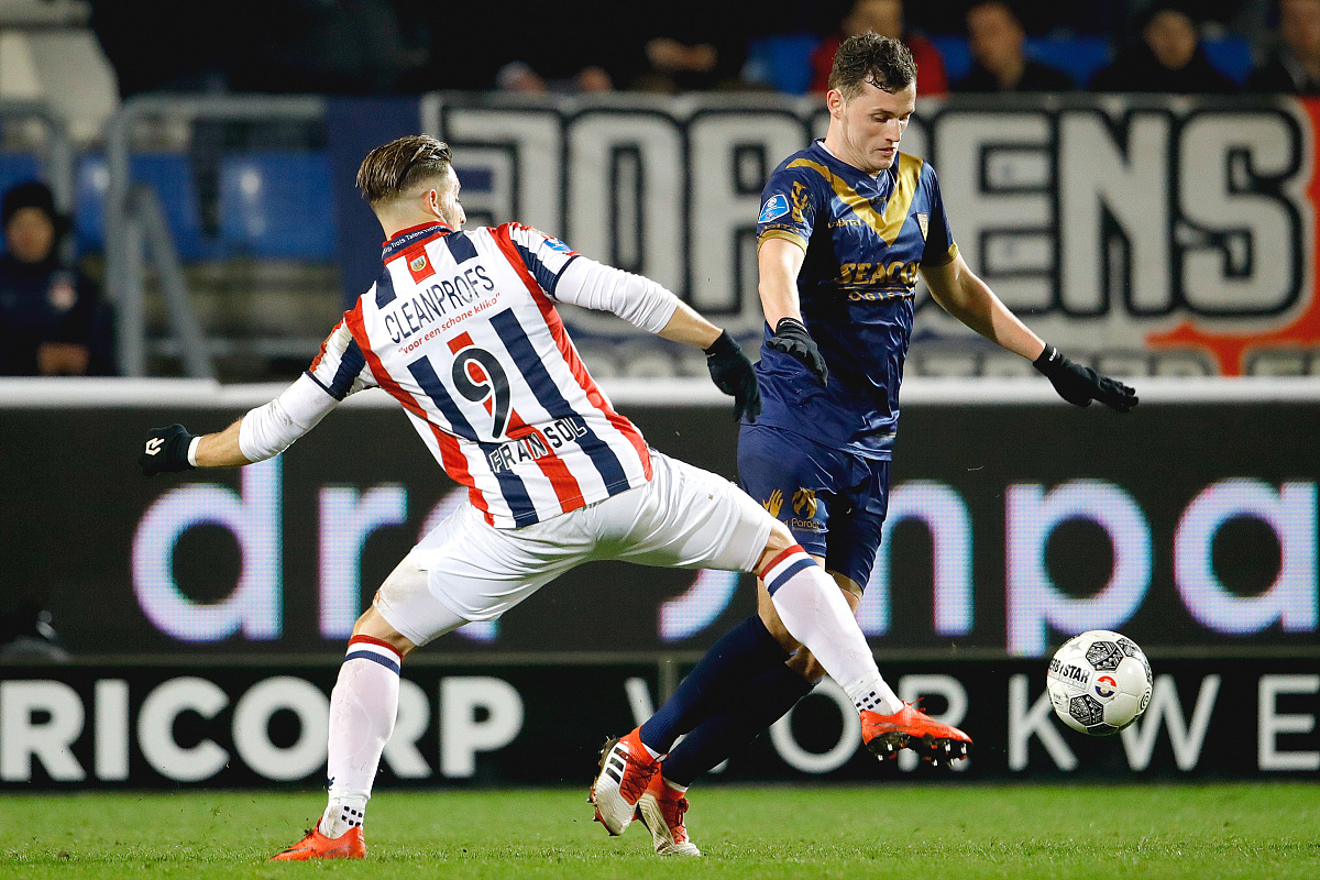 tilburg, netherlands - february 7: (l-r) klaas jan huntelaar of 