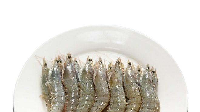 虾煮熟后头发黑，传言：虾头变黑的虾是被重金属污染的，是真的吗