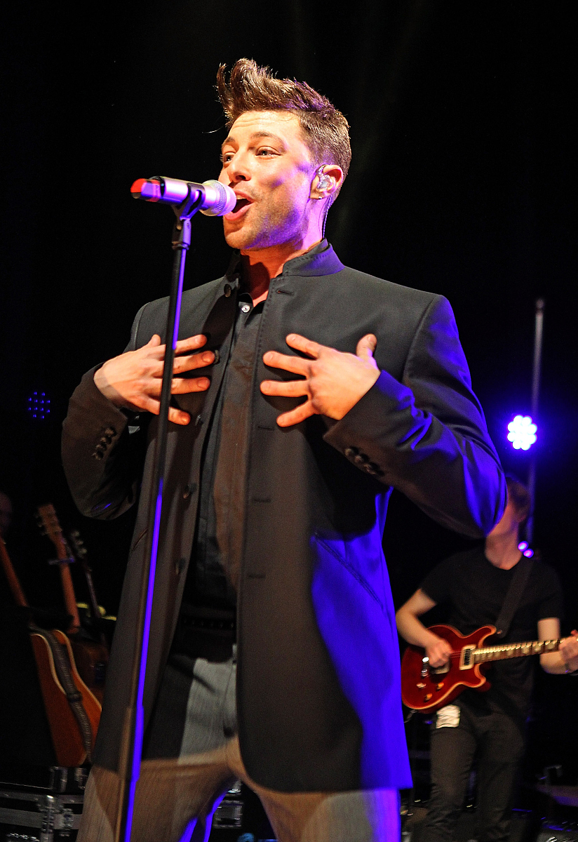 BLUIB 能组成什么单词？