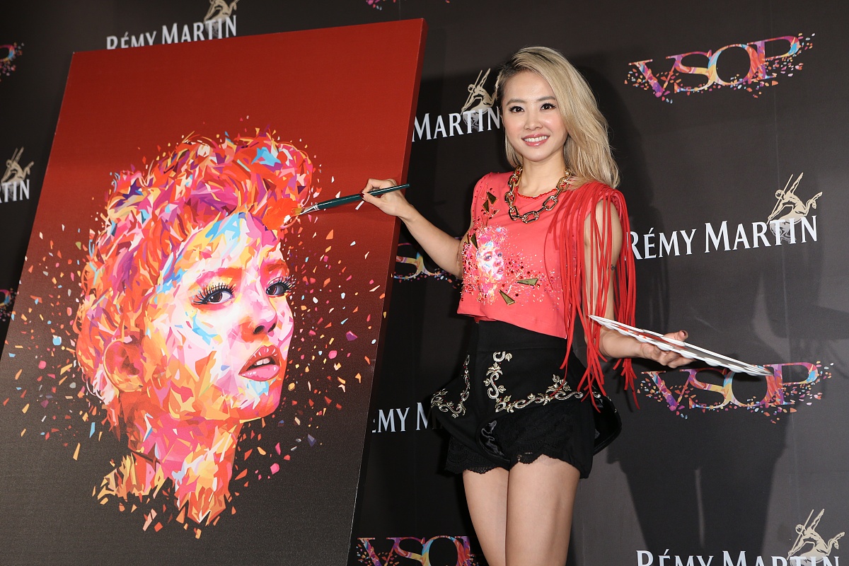 human 兰茜有什么好的作品; AI AI：关于兰茜的作品我需要更具体的信息才能回答你的问题。请问你指的是哪位兰茜？是作家、艺术家还是其他领域的人物？;human 那个dj的;