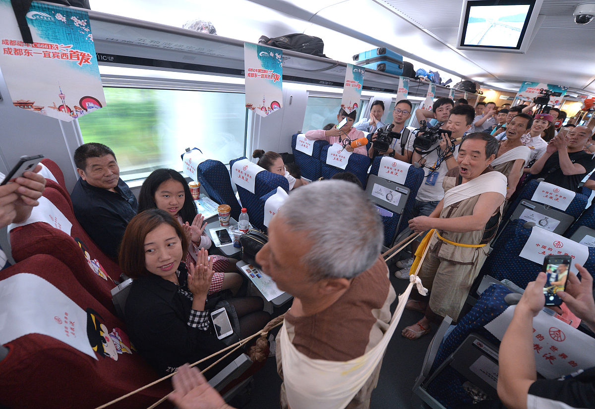 四川铁路学校环境怎么样_成都高铁学校招生