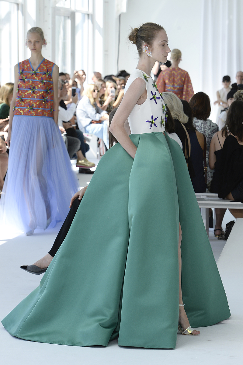 四大时装周最早开幕的是哪一个