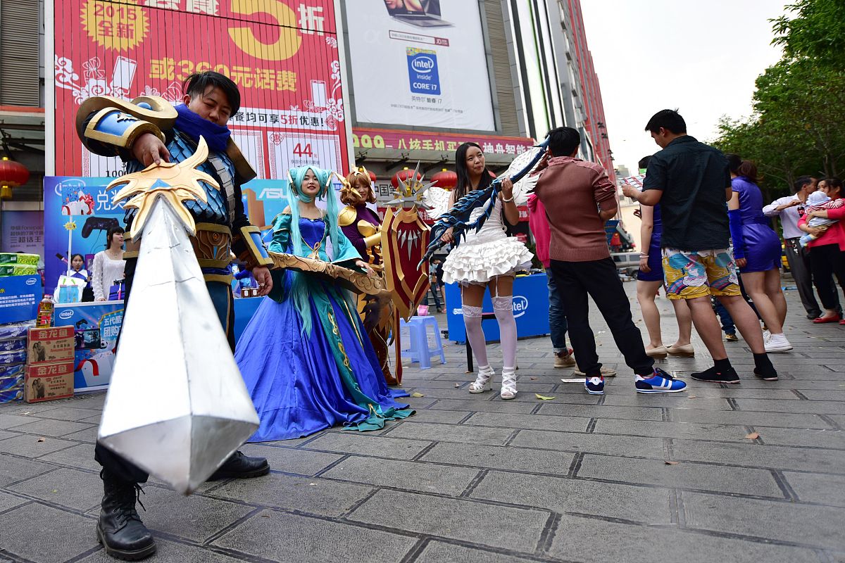 情人节乐园游策划：Cosplay元素打造浪漫回忆