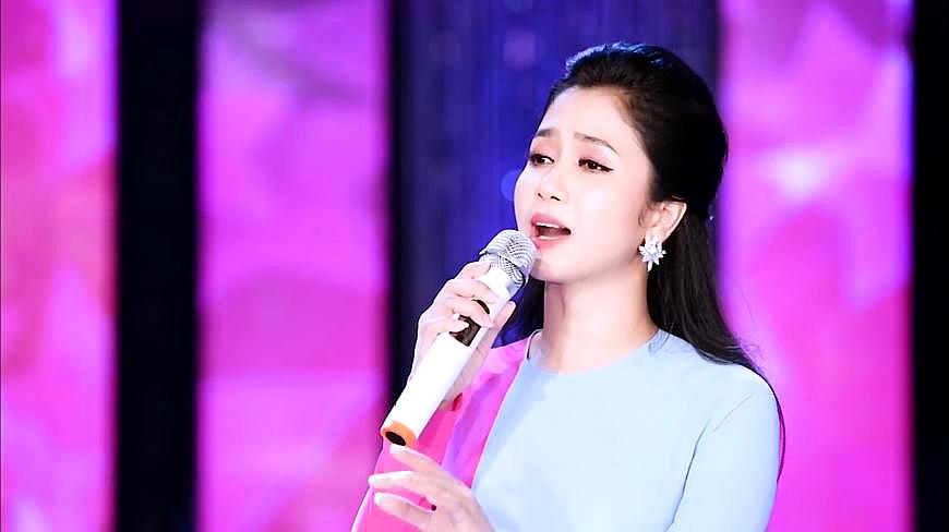 [图]好听的经典越南歌曲《Sao Chưa Thấy Hồi Âm Phương Anh》