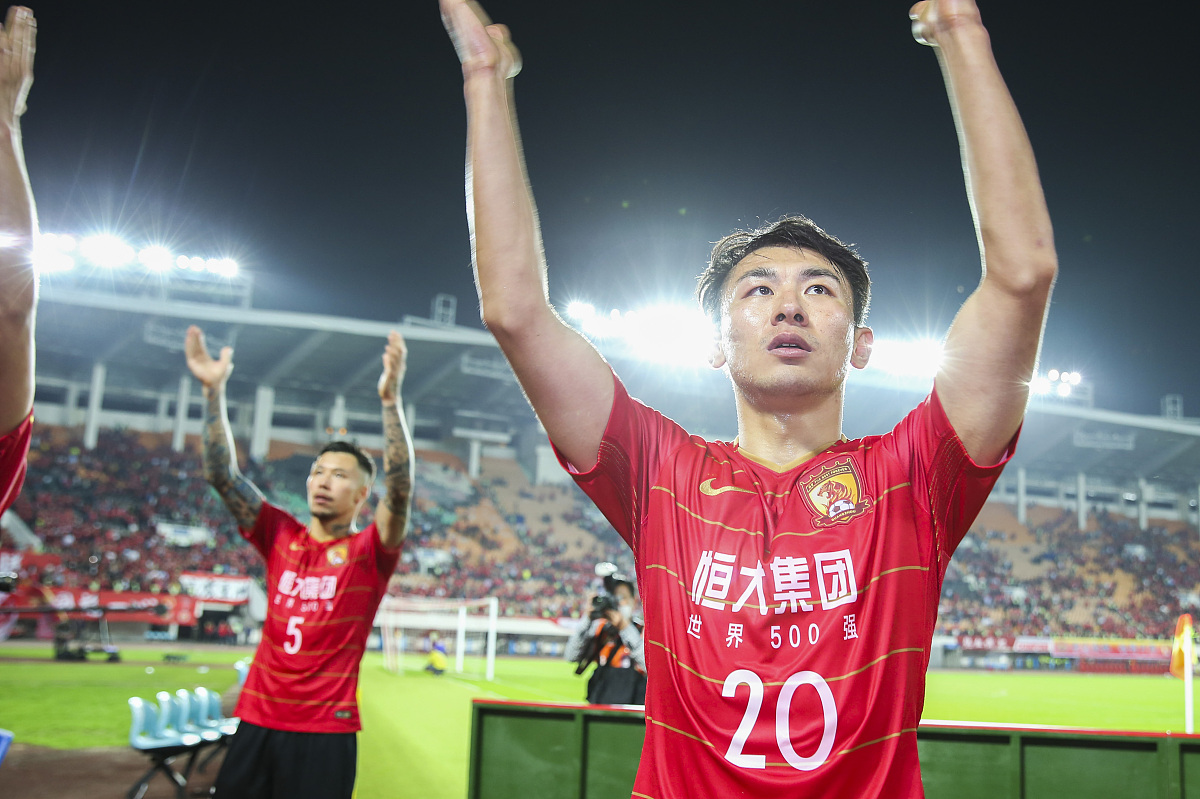 2018亚冠小组赛g组:广州恒大淘宝5-3济州联 恒大将士赛后谢场