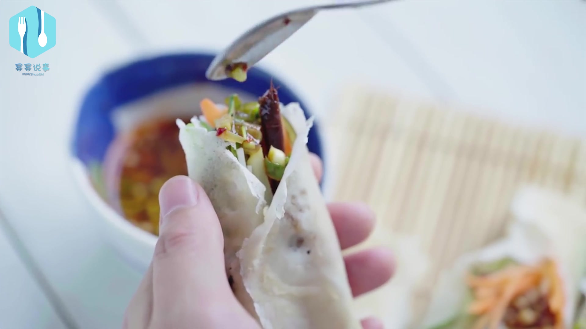 美食教学!丝娃娃春卷,面皮是真的很薄!