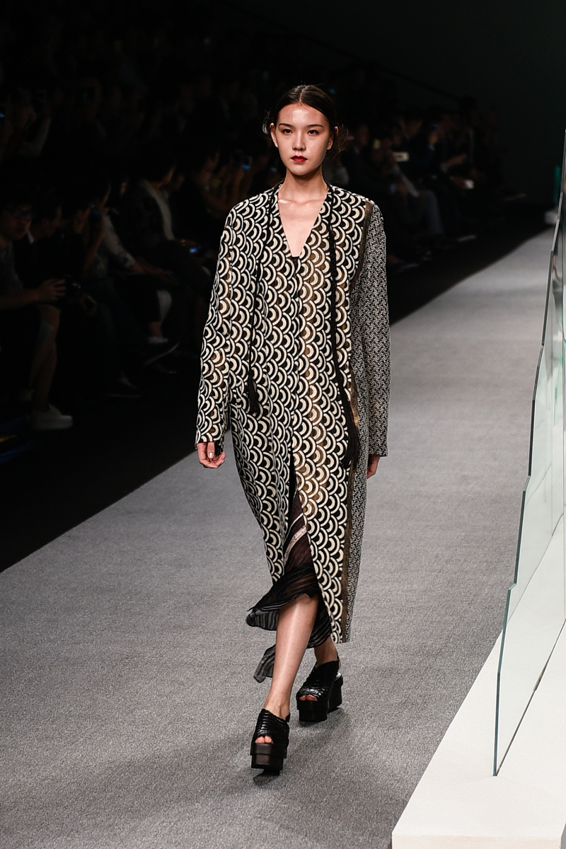 艺术的魅力与责任：一位中学生的感悟