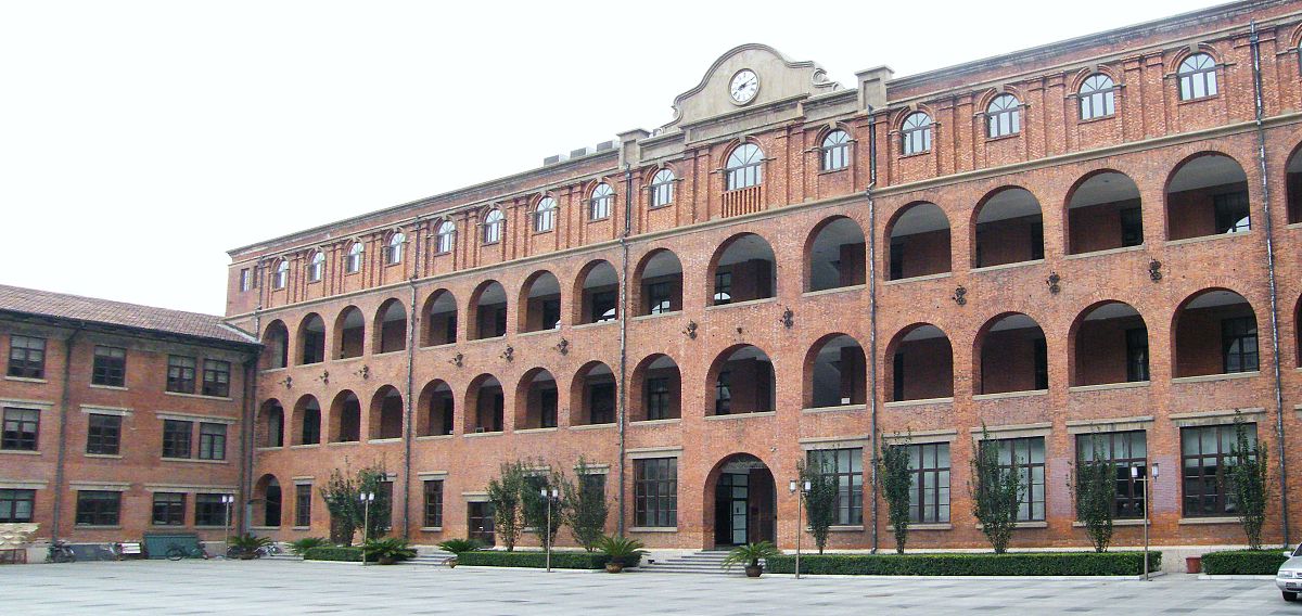 成都铁路技术学院教你如何选择学校和专业