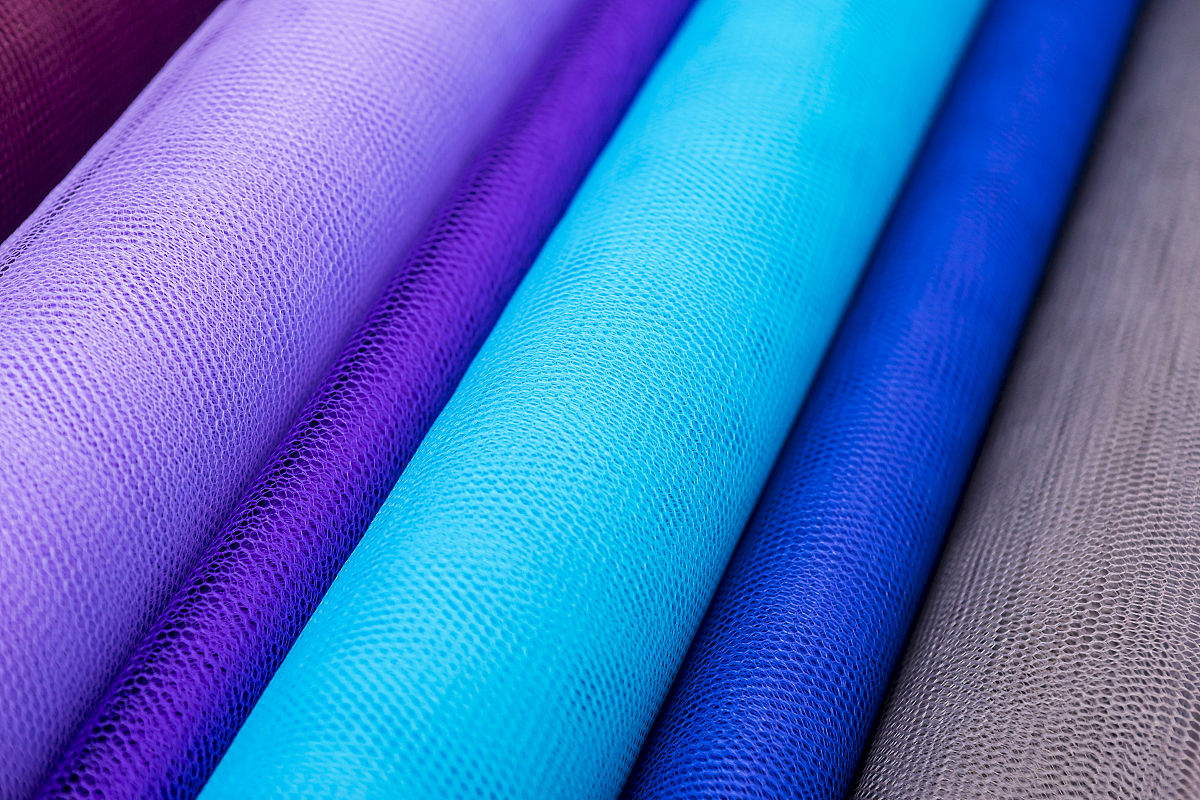 锦纶 vs 涤纶：区别、优缺点和用途