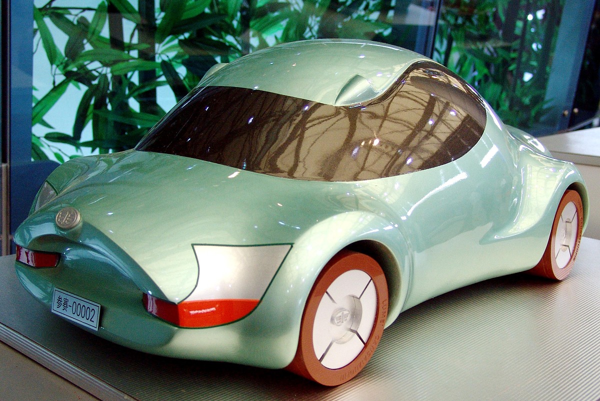 2005年4月22日,上海国际车展上由一汽集团展出的概念车.+++_+++概念车