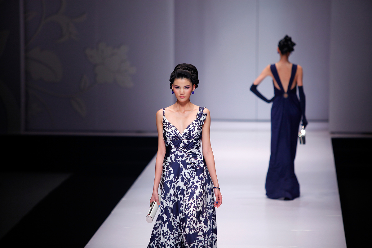 四川五月花学院2019平面设计招生（初中起点） - 培养优秀平面设计师