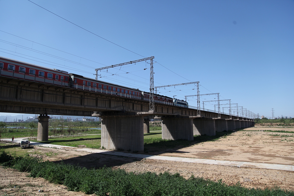 重庆市公共交通技工学校铁道交通运营管理专业就业前景分析