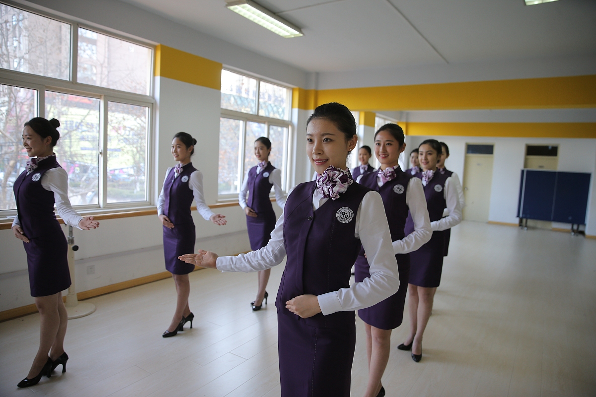 贵阳航空职业学校空乘专业视力要求详解