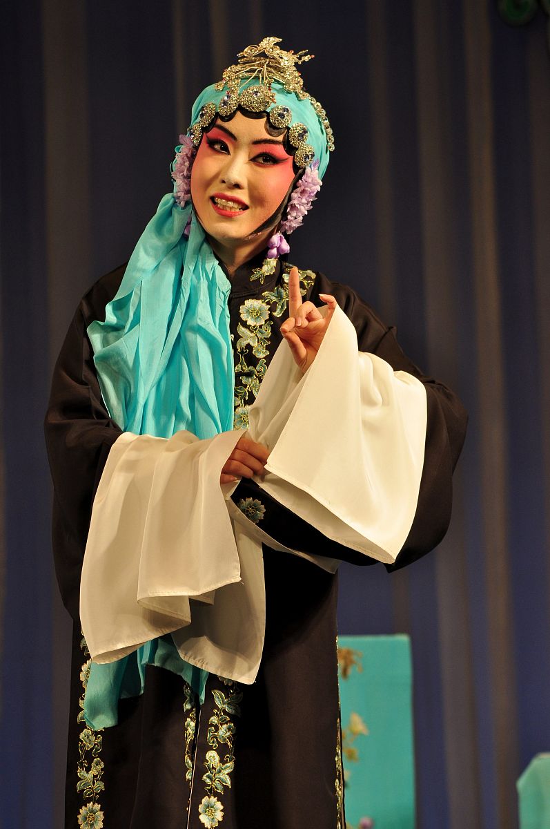 2013年3月3日,辽宁省沈阳市,京剧《周仁献嫂》 上演. +++_+++京剧,周
