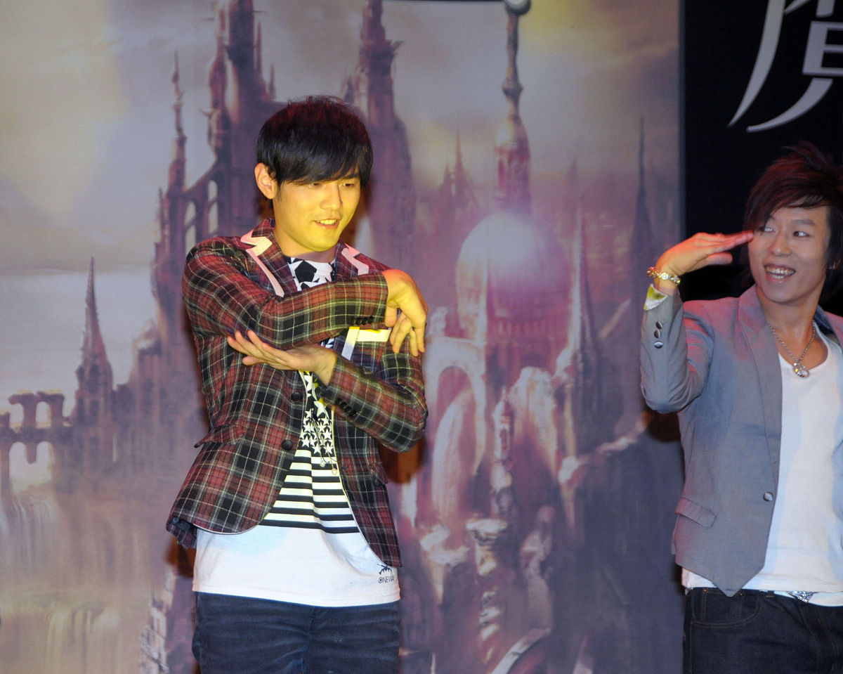 我的兄弟杨相伟爱喝酒写一首周杰伦风格的歌