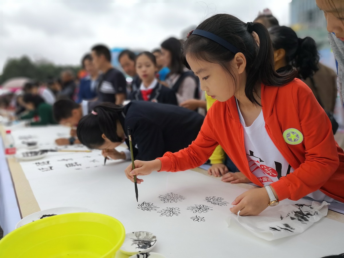 简述教育方针、教育目的、培养目标和教学目标之间的区别与联系。